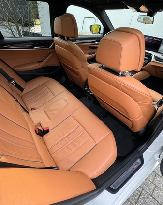 BMW Seria 5 cena 247000 przebieg: 89975, rok produkcji 2020 z Poznań małe 781